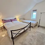 Villa Max - Biro Tours Nr 47 Vonyarcvashegy